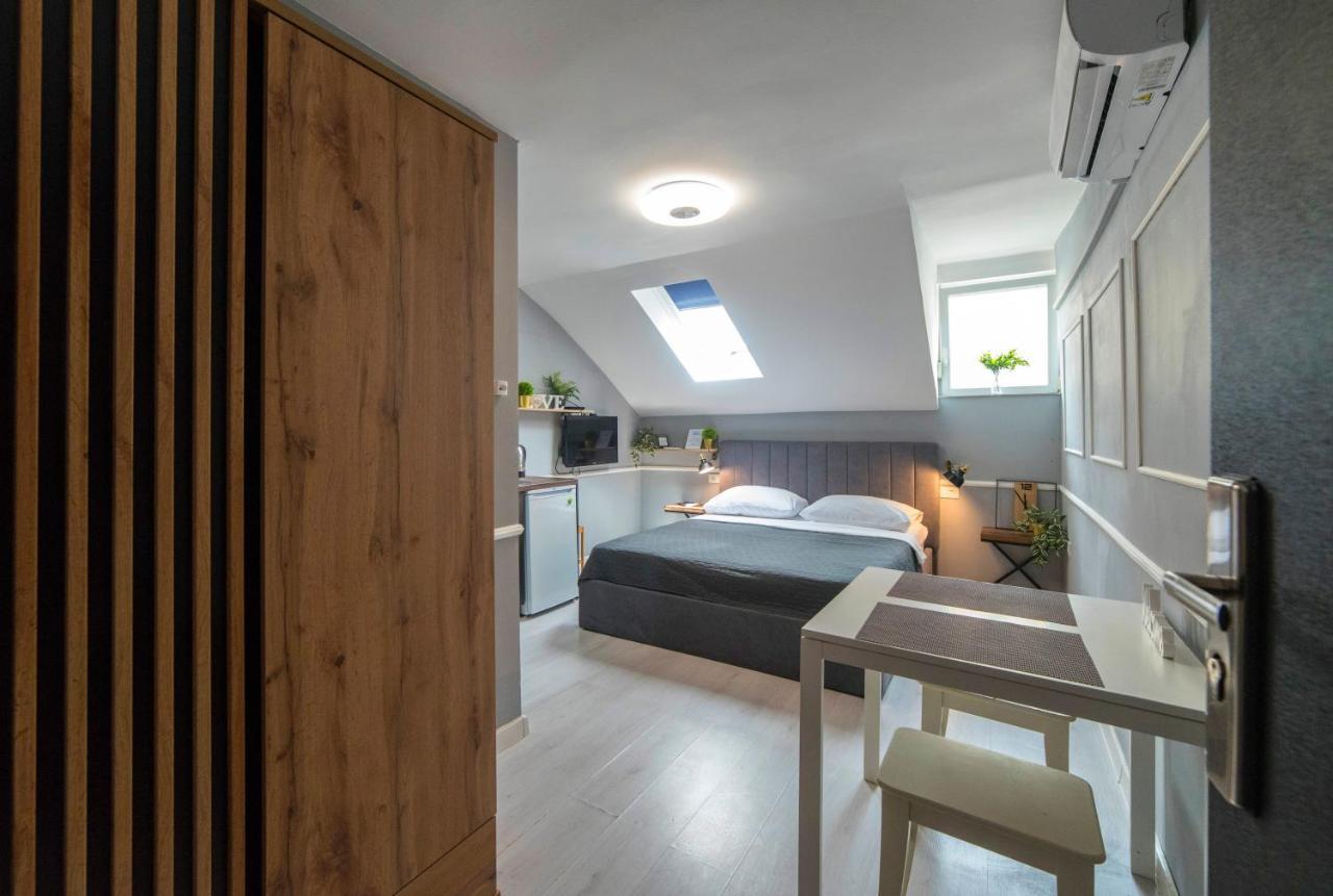 Manuela Studio Apartments, 4Th Floor, No Elevator Zagreb Exterior photo
